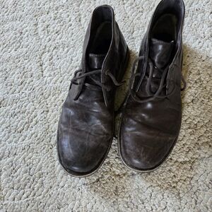 Men's Dark Brown Leather Chukka Boots